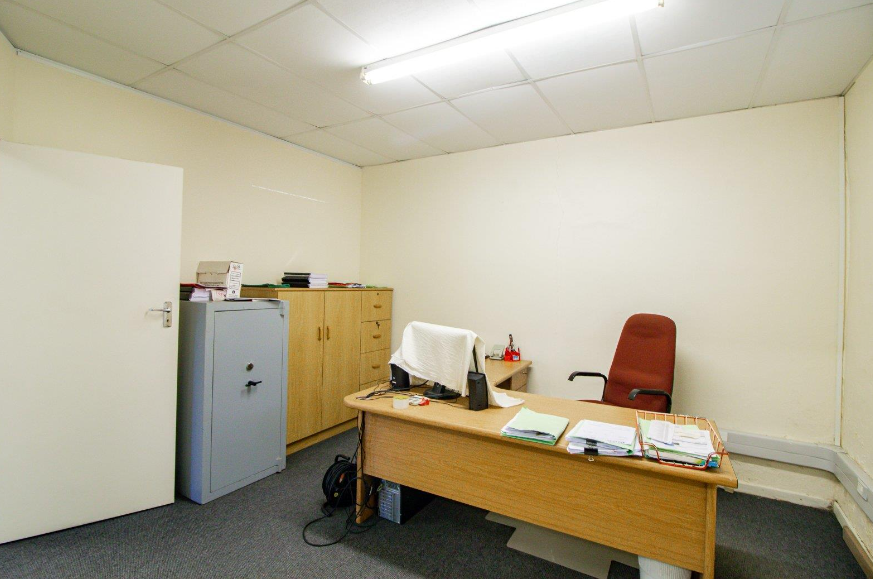 Commercial Property for Sale in Southernwood Eastern Cape